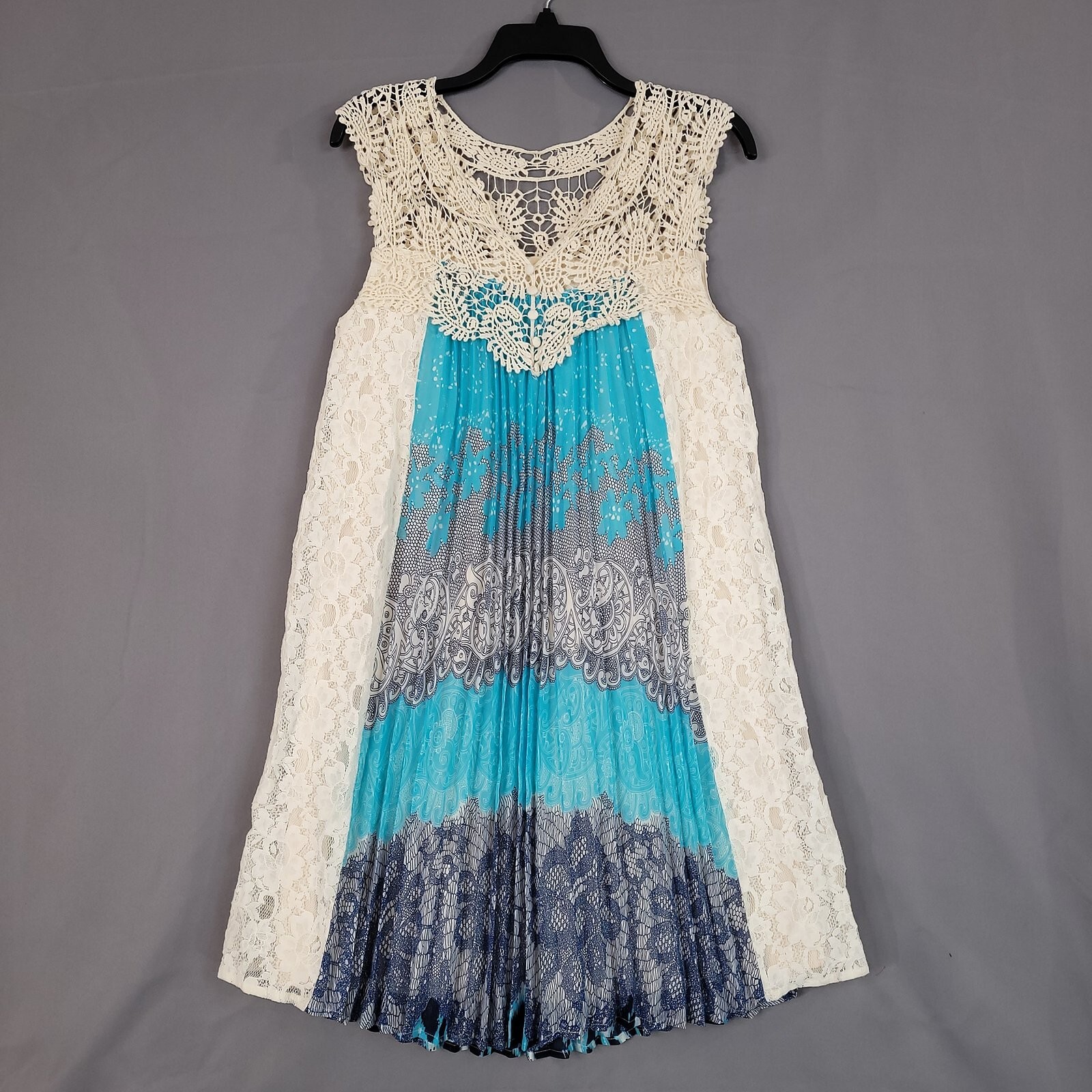 Ryu Women’s Mini Shift Dress Eyelets Sleeveless Pullover Tan/Blue Size S