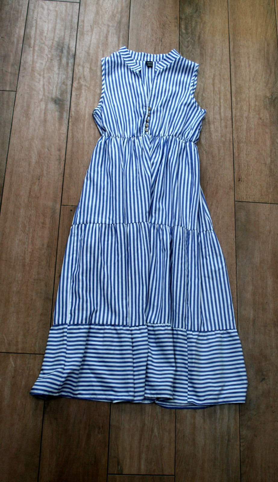 NEW! Striped tiered midi dress SIZE S 36 button front holiday summer