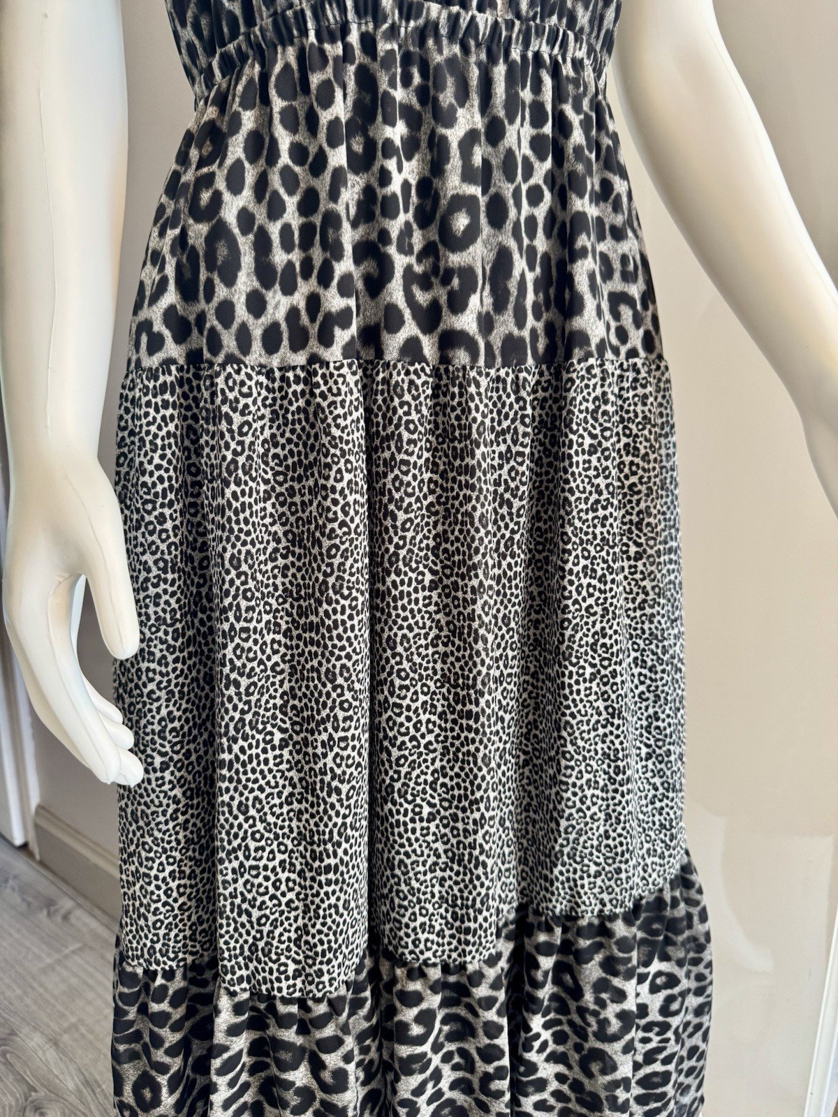 Michael Michael Kors Black Gray Leopard Knit Ruffle Elastic Waist Midi Dress S