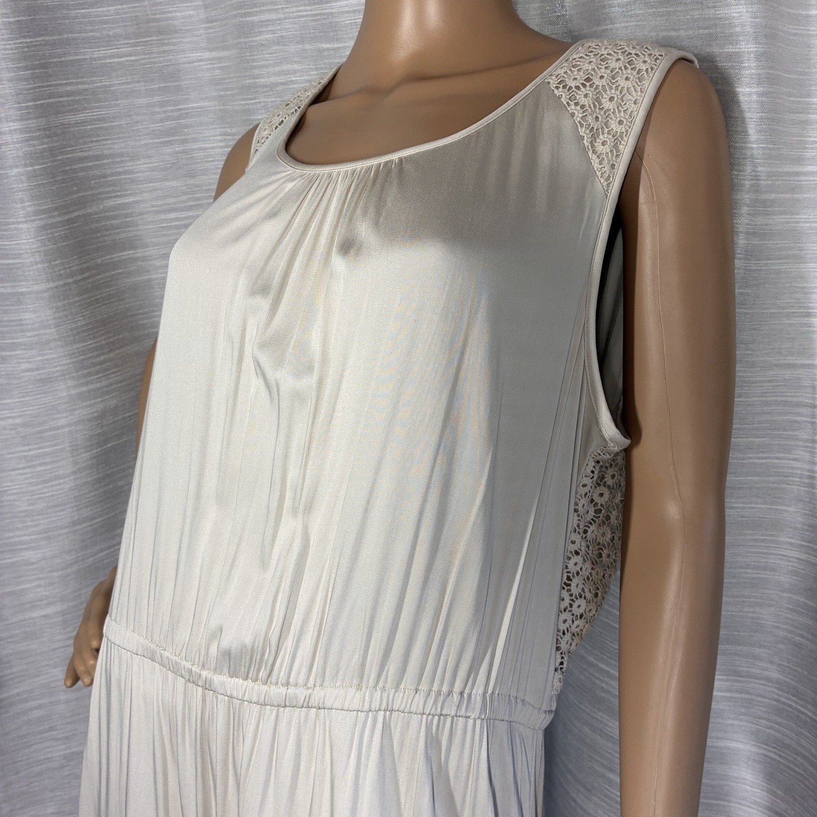 NWT Chico’s Ariel Lace Dress Size 2 (US 12/L) Champagne Cream Sleeveless Midi