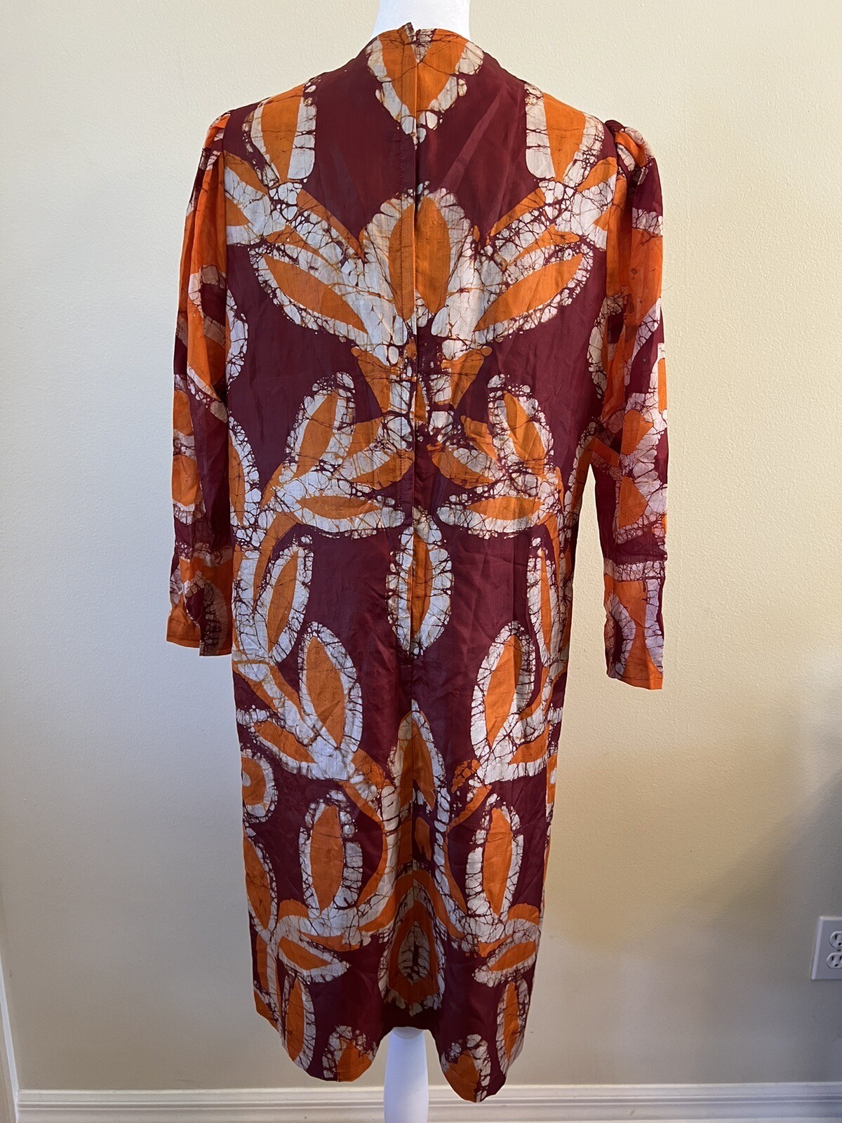 VTG Womens Red Orange Leaf Silk Batik Dress Pleated Shoulder Art to Wear Boho M