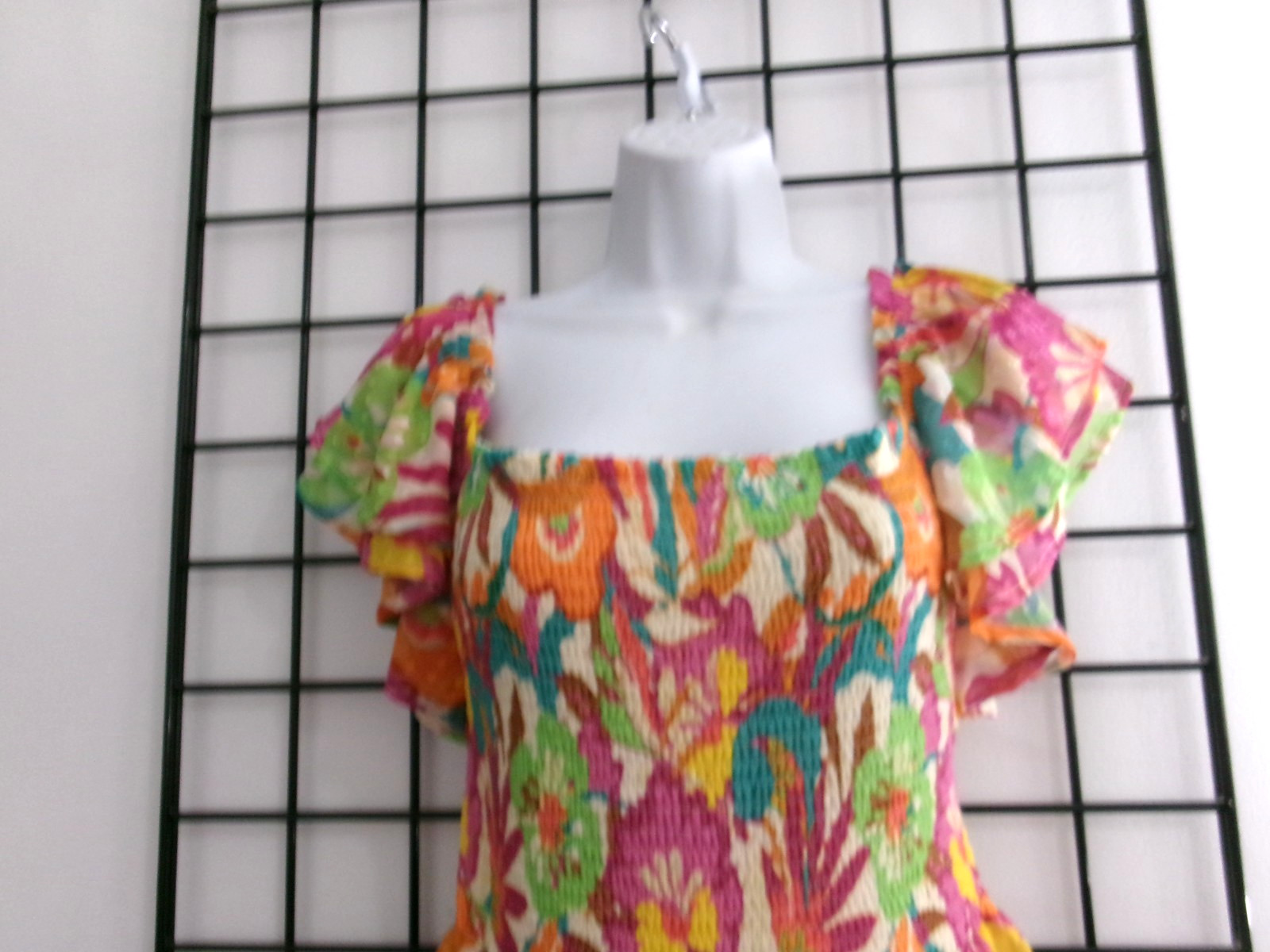 “NEW” FLYING TOMATO / $49.99 🌸 LARGE==FLORAL / DOTTED SWISS FITTED DRESS