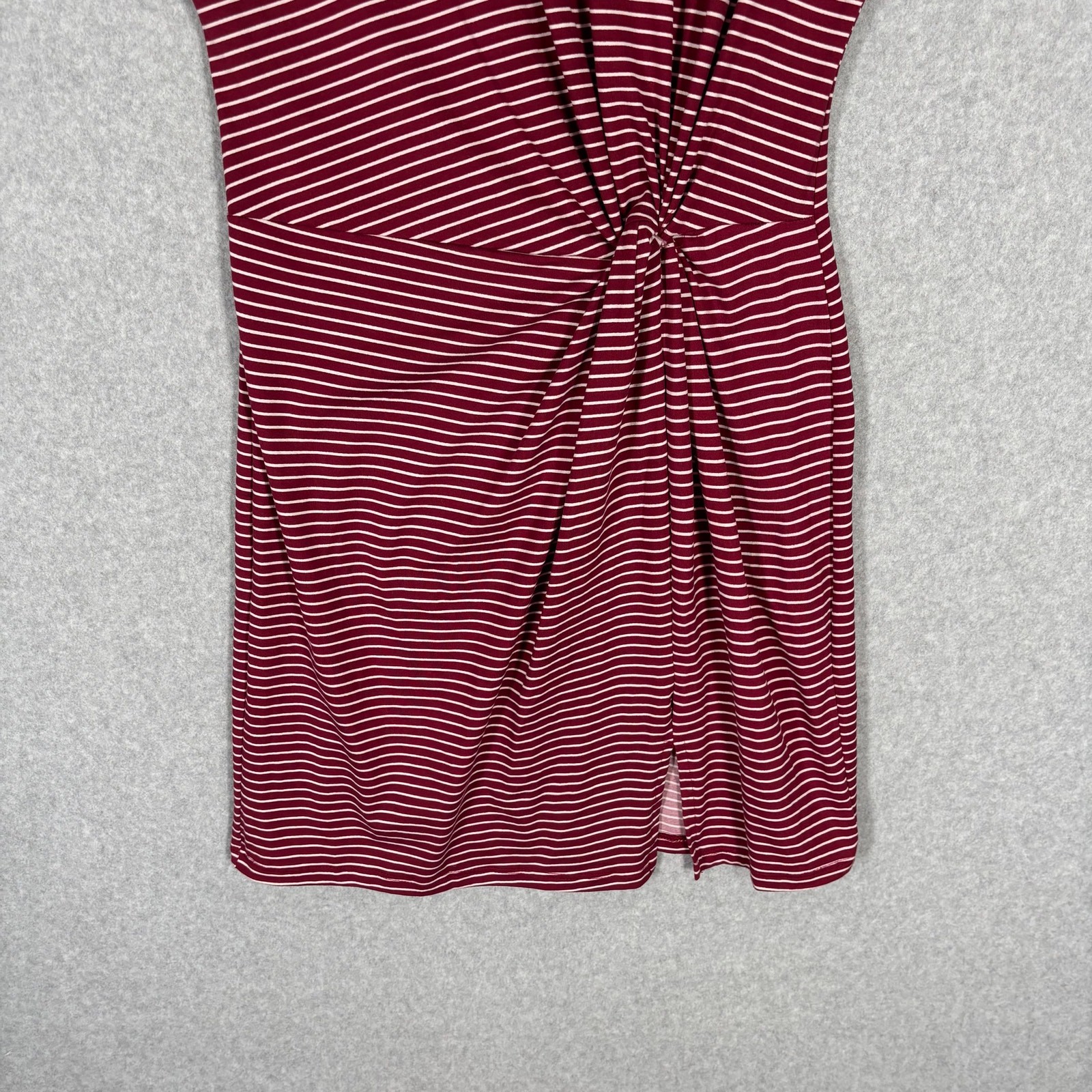 No Comment Dress Juniors Large Burgundy Shirt Twist Knot Jersey Stretch Comfort