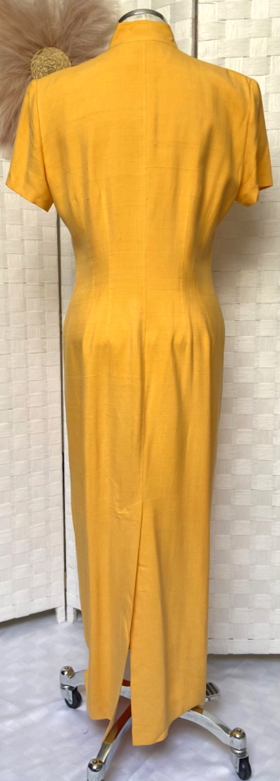 VTG Dana Buchman 100% Silk Yellow Button Up Pocket Maxi Mandarin Dress Size 8
