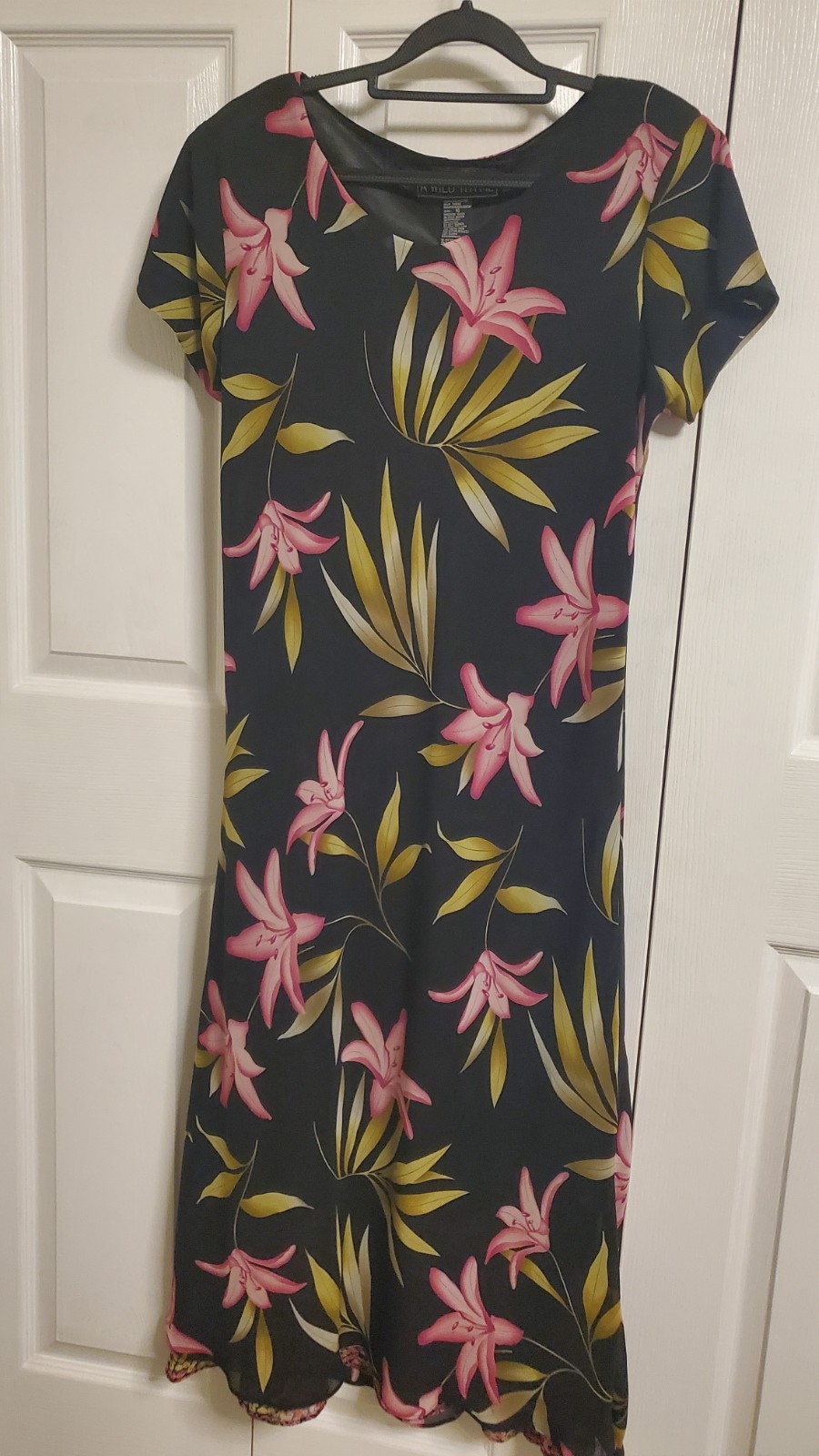 A Wild Thyme Size 10 Vintage Women’s Black Floral Maxi Dress Lined Shoulder Pads