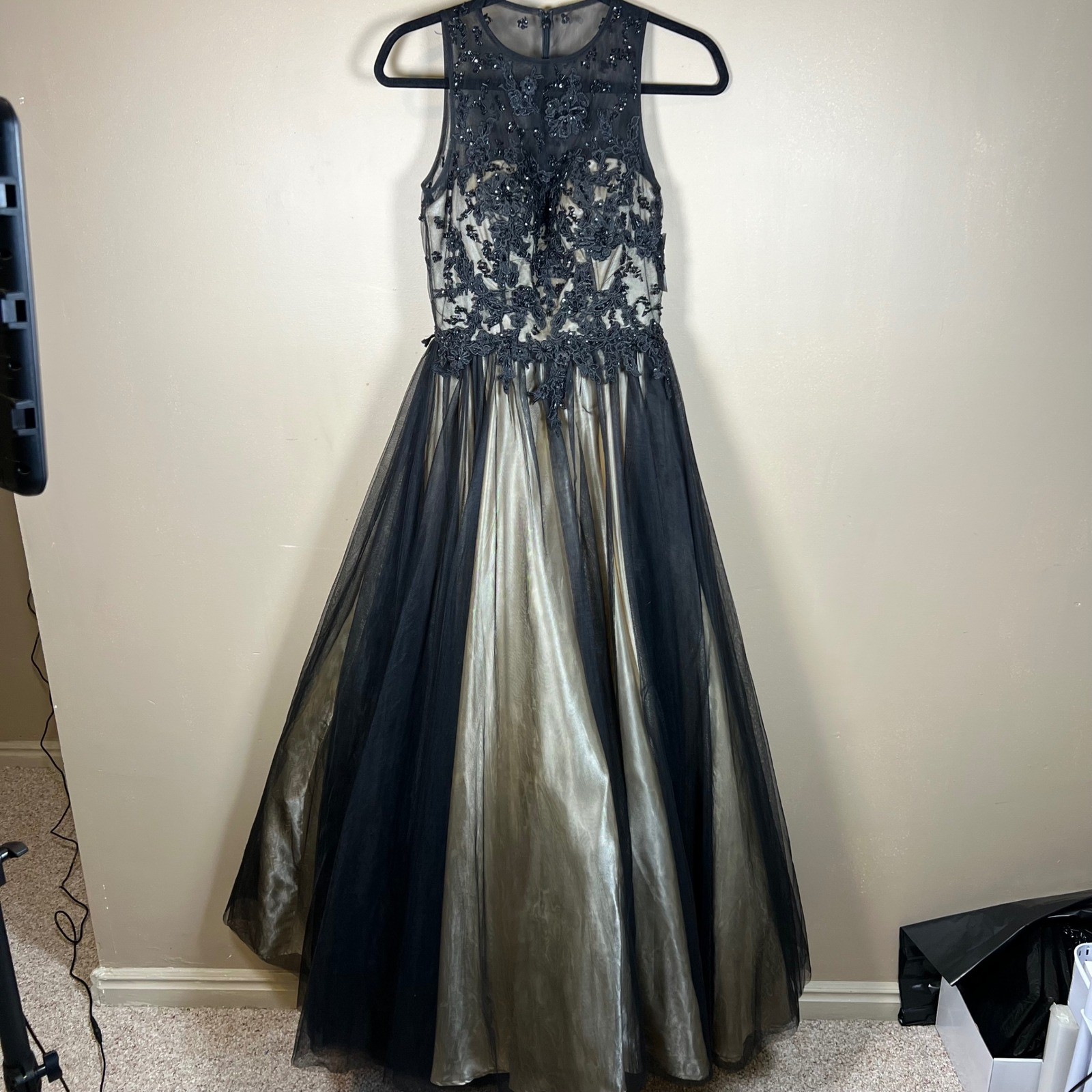 Bicici & Coty Black Gold Beaded Lace Tulle Formal Gown Prom Dress CC71138 XS