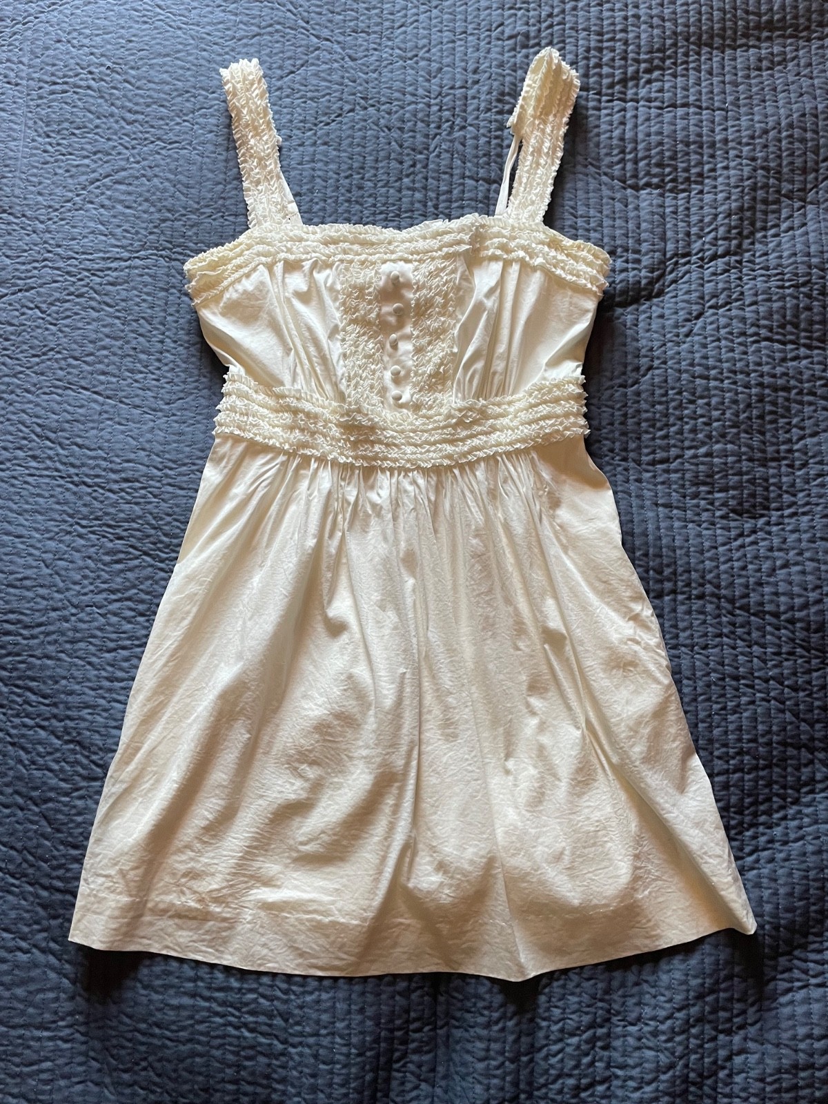 BCBGMAXAZRIA Bubble Hem Dress Size Ivory Ruffles XS