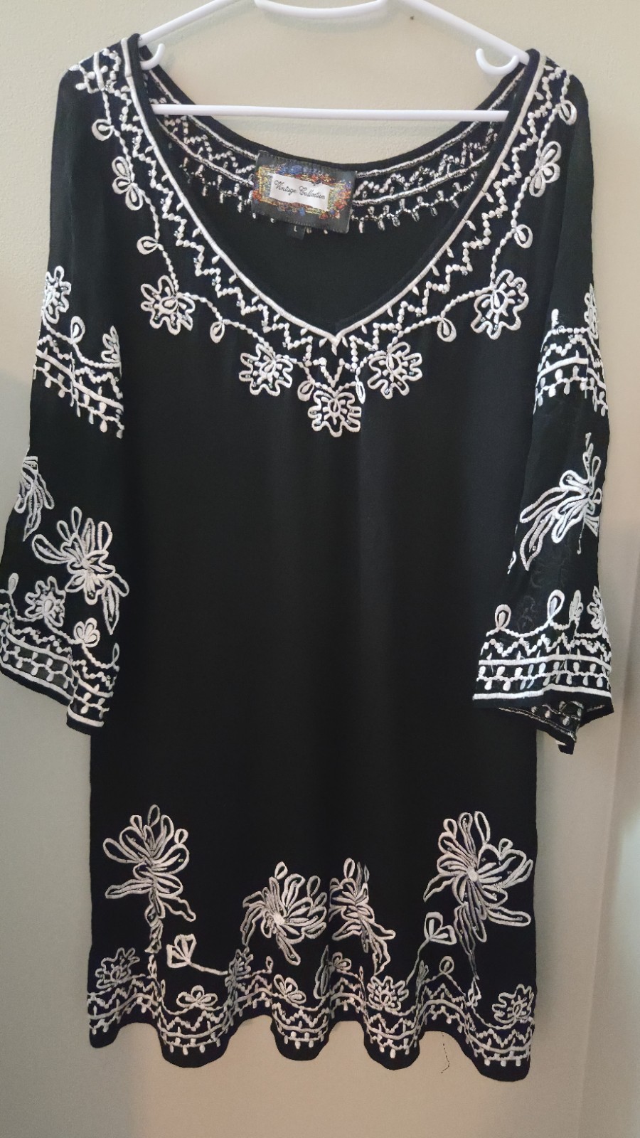 Vintage Collection Black/White Beaded Embroidered V-Neck Tunic Dress L