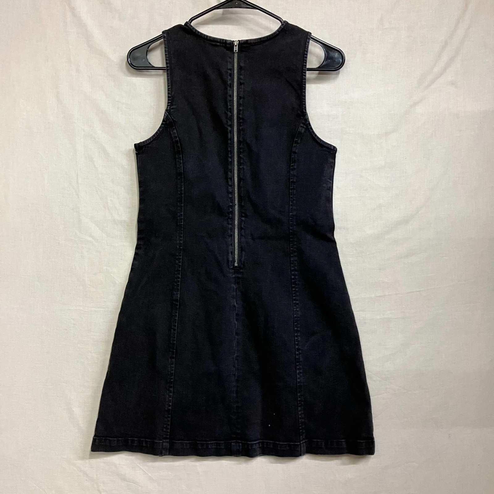 Tinsel Town Patch Pocket Shift Dress Women Size Medium Black Sleeveless Crewneck