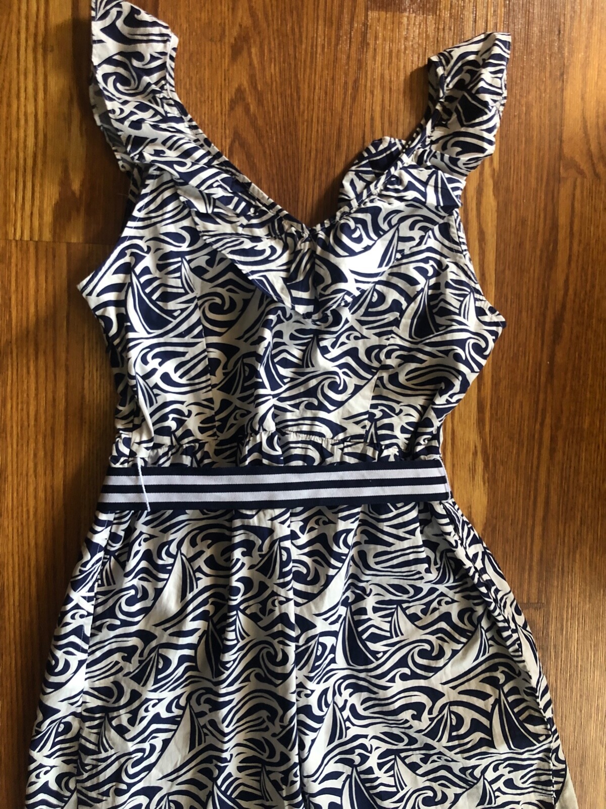 VINEYARD VINES TARGET Dress M Cotton NOVELTY BOAT Print RUFFLE Stripe GROSGRAIN