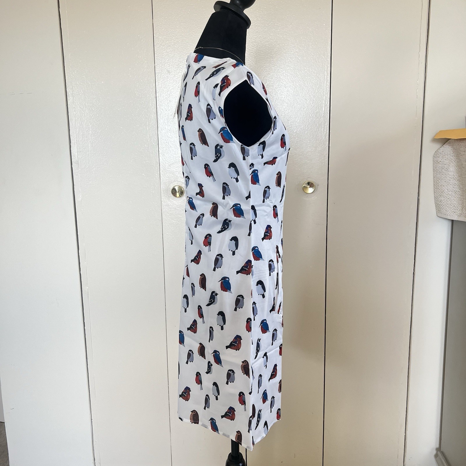 SM Wardrobe NY White Cap Sleeve Birds Artsy Boho Dress W/Pockets Sz Small NEW!
