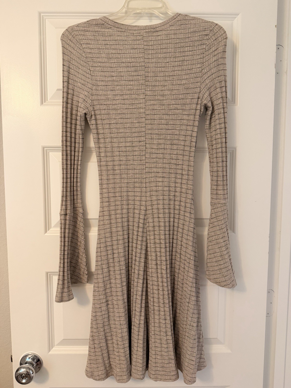 Altar’d State Gray Plaid Knit Stretch Bell Sleeve Round Neck Fit & Flare M