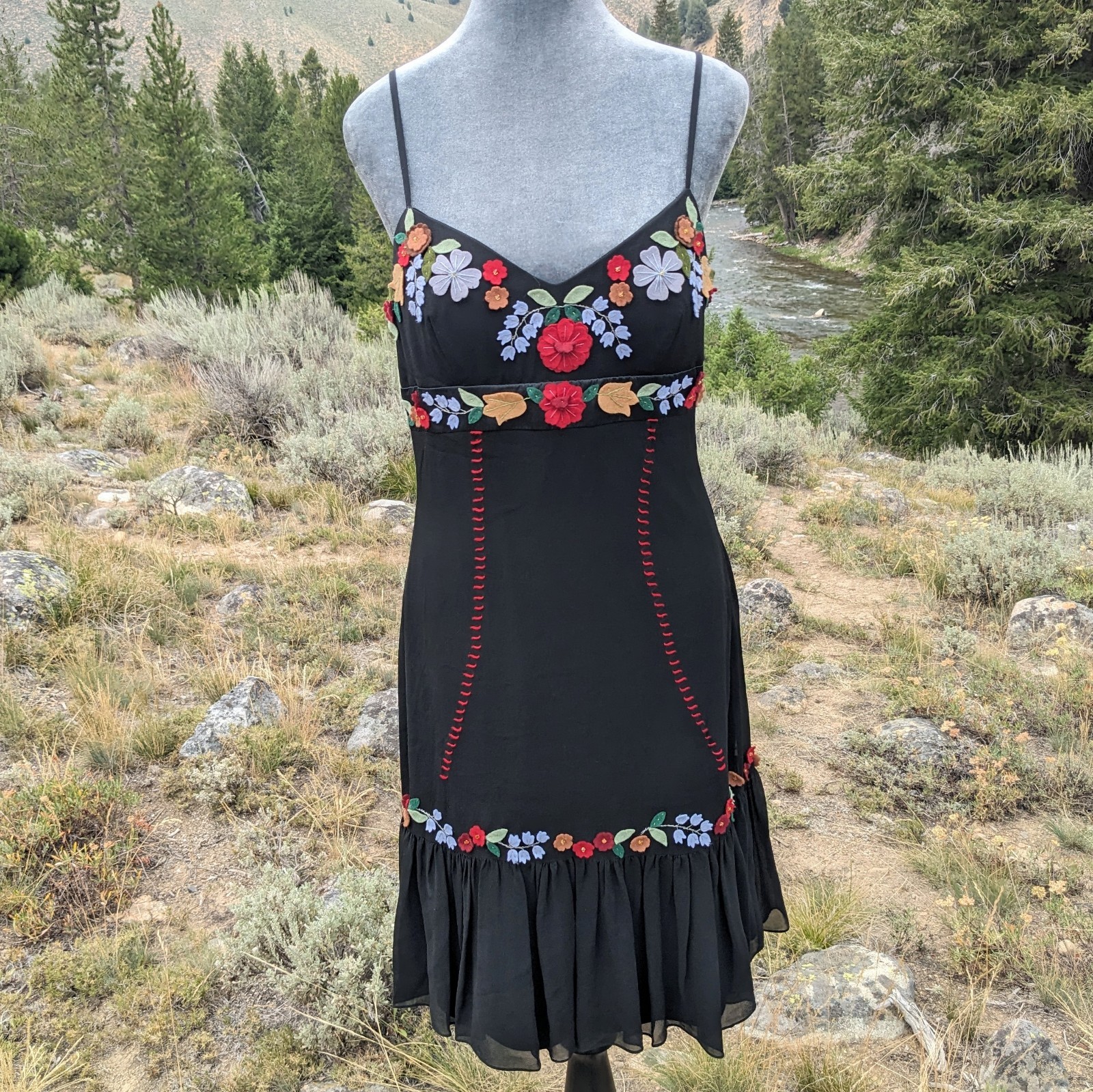 VTG Y2K Sue Wong Black Silk Floral Applique Dress 8 Whimsigoth Embroidered Slip