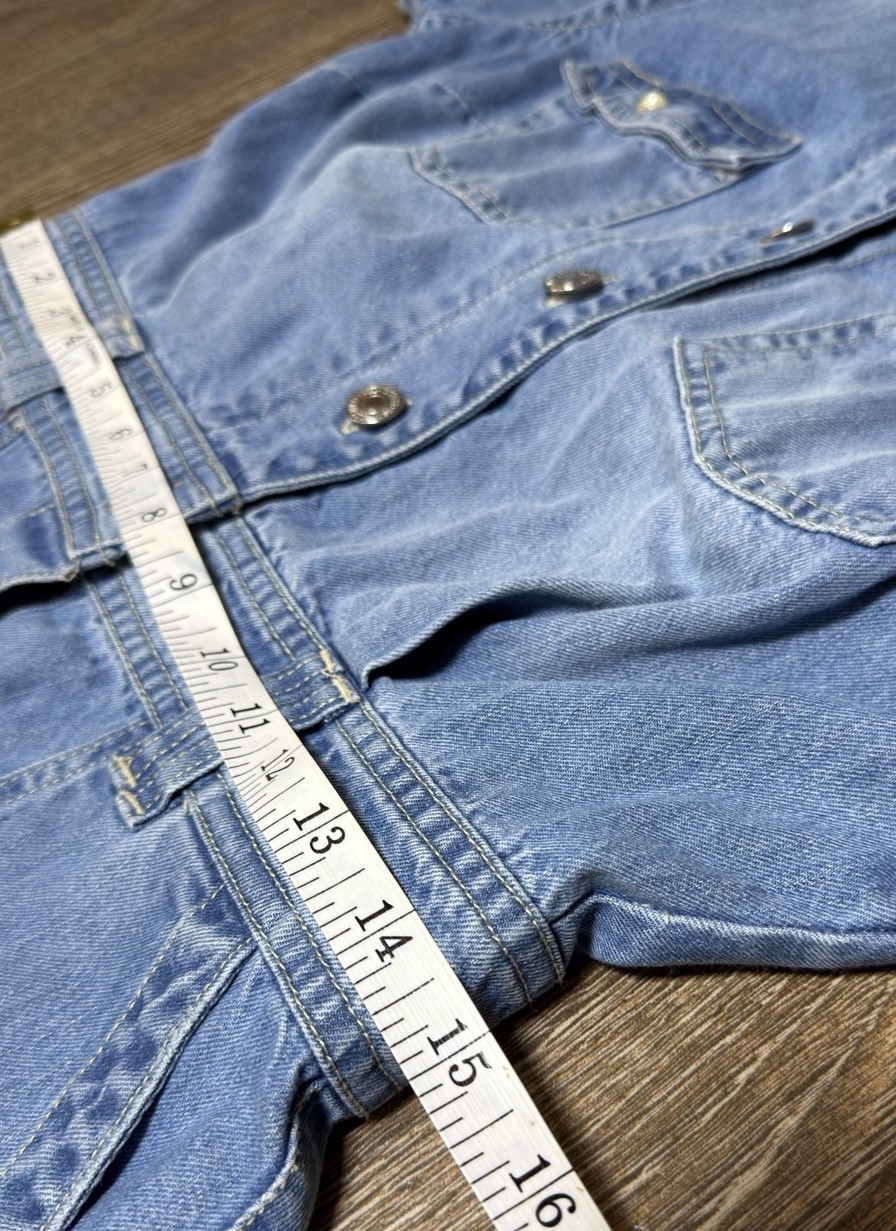 Guess Lylian Button Front Denim Dress Women’s Size Medium Pearl Accents Y2K