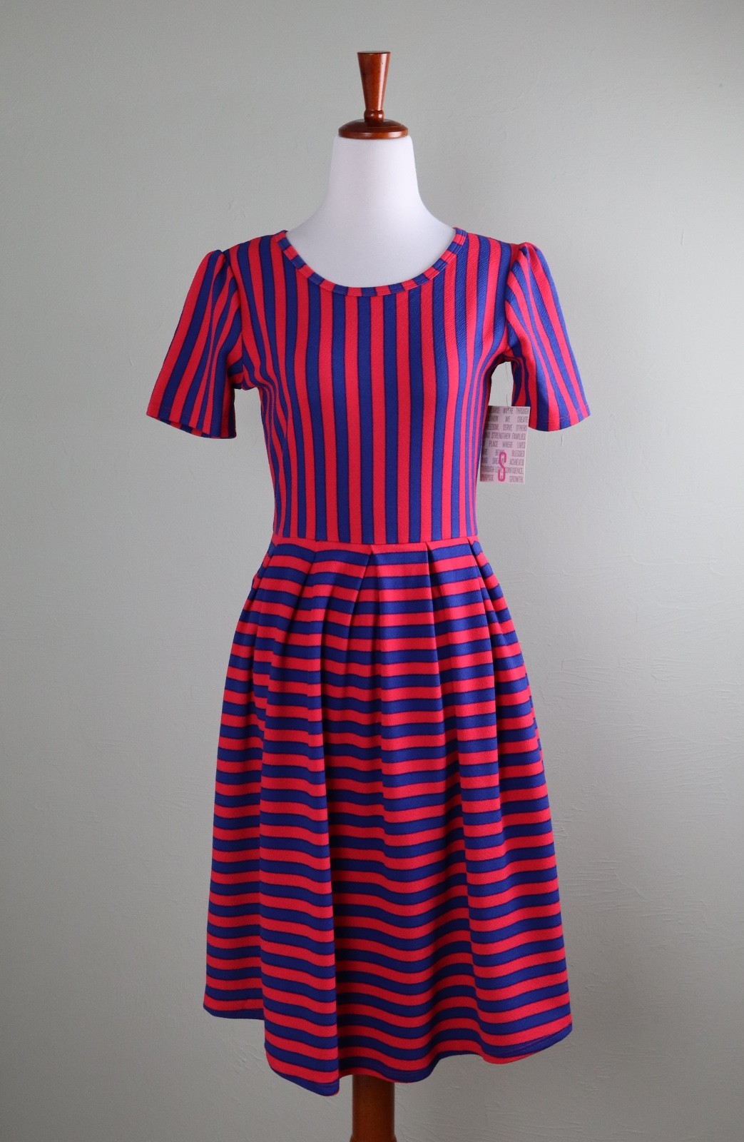 LULAROE NWT Textured Stretch Blue Red Stripe Pleated Amelia Dress Size Small