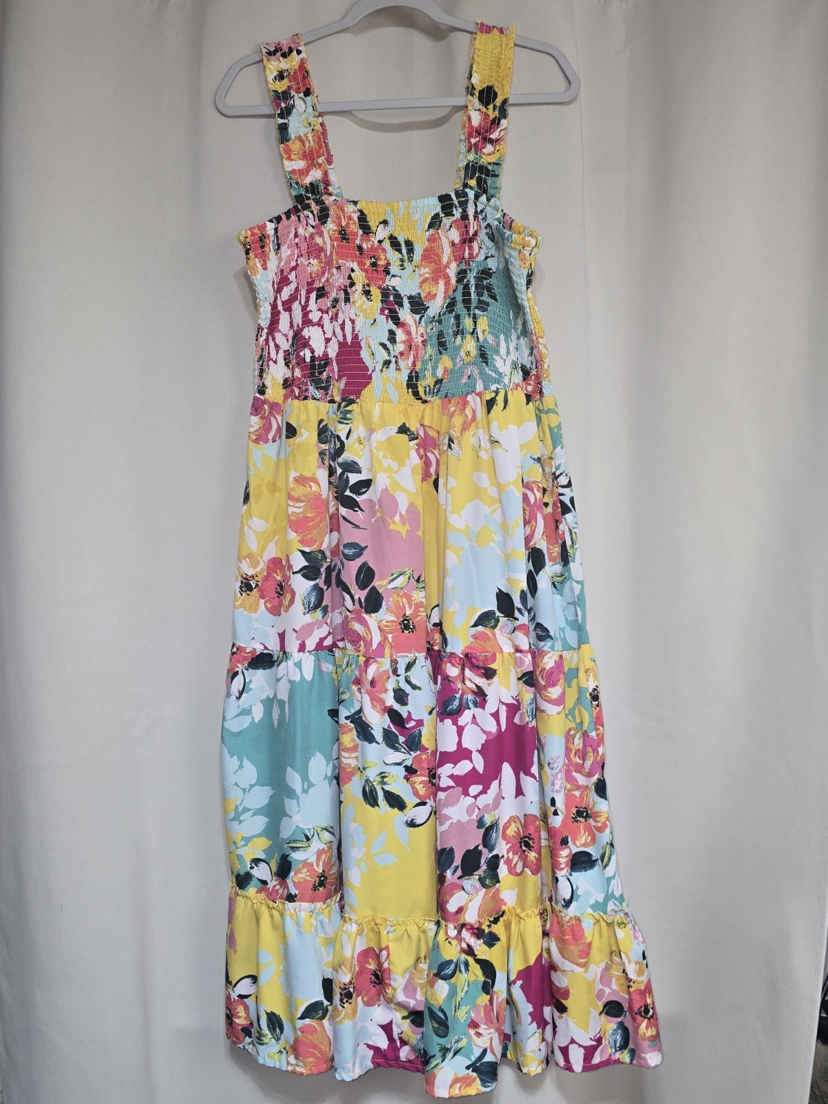 Mlle Gabrielle Sleeveless Multi-color Floral Sundress Smocked Top Size 3XL