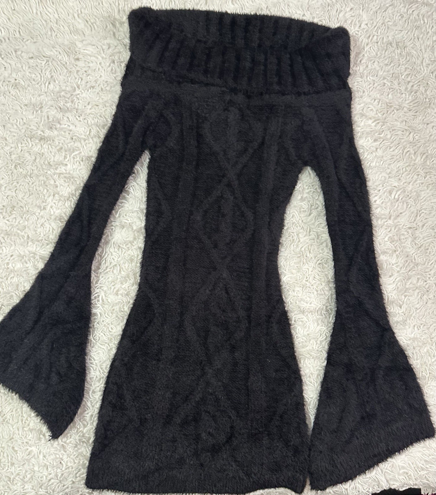 Forever 21 Black Off Shoulder Long Bell Sleeve Fuzzy Mini Dress SIZE XS