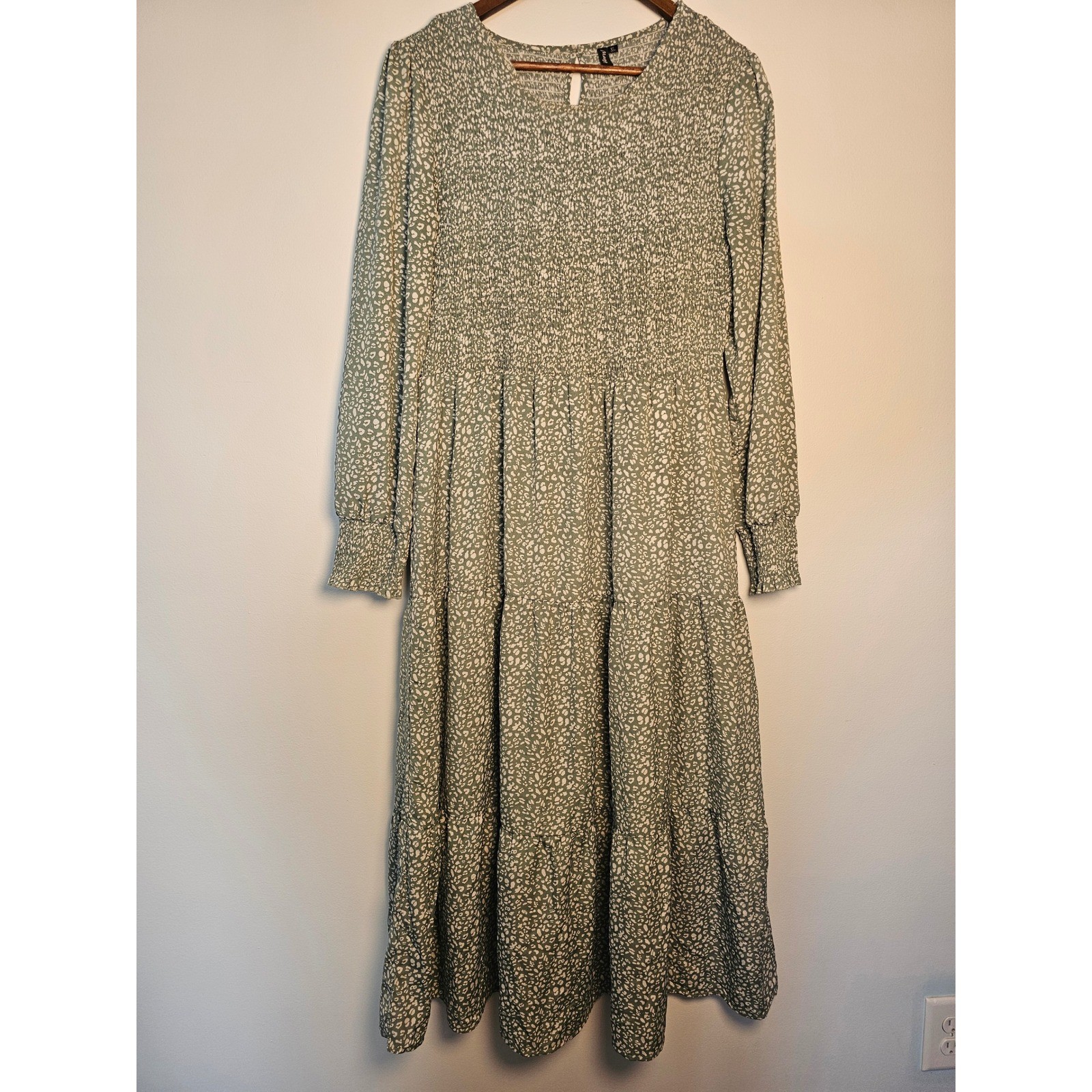 Cottagecore Maggeer Smocked Tiered Midi Dress Womens XL Sage Green Animal Print