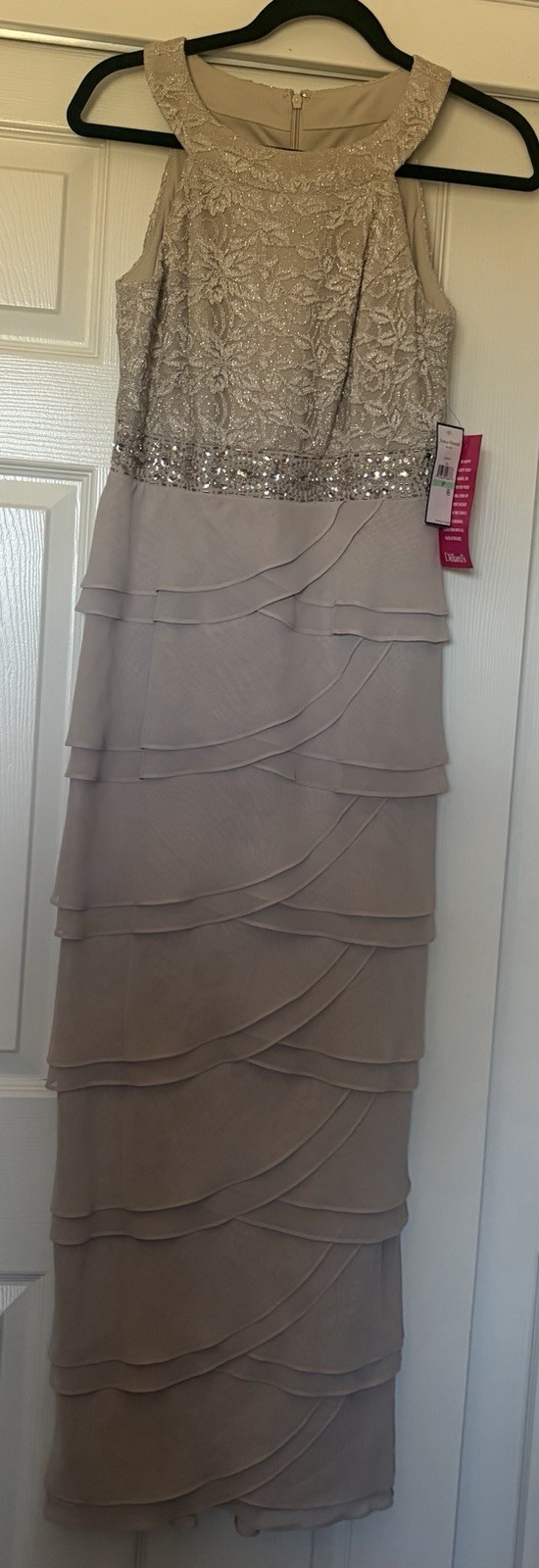 Jessica Howard Petite Size 8P Women’s Formal Gown, Champagne Color