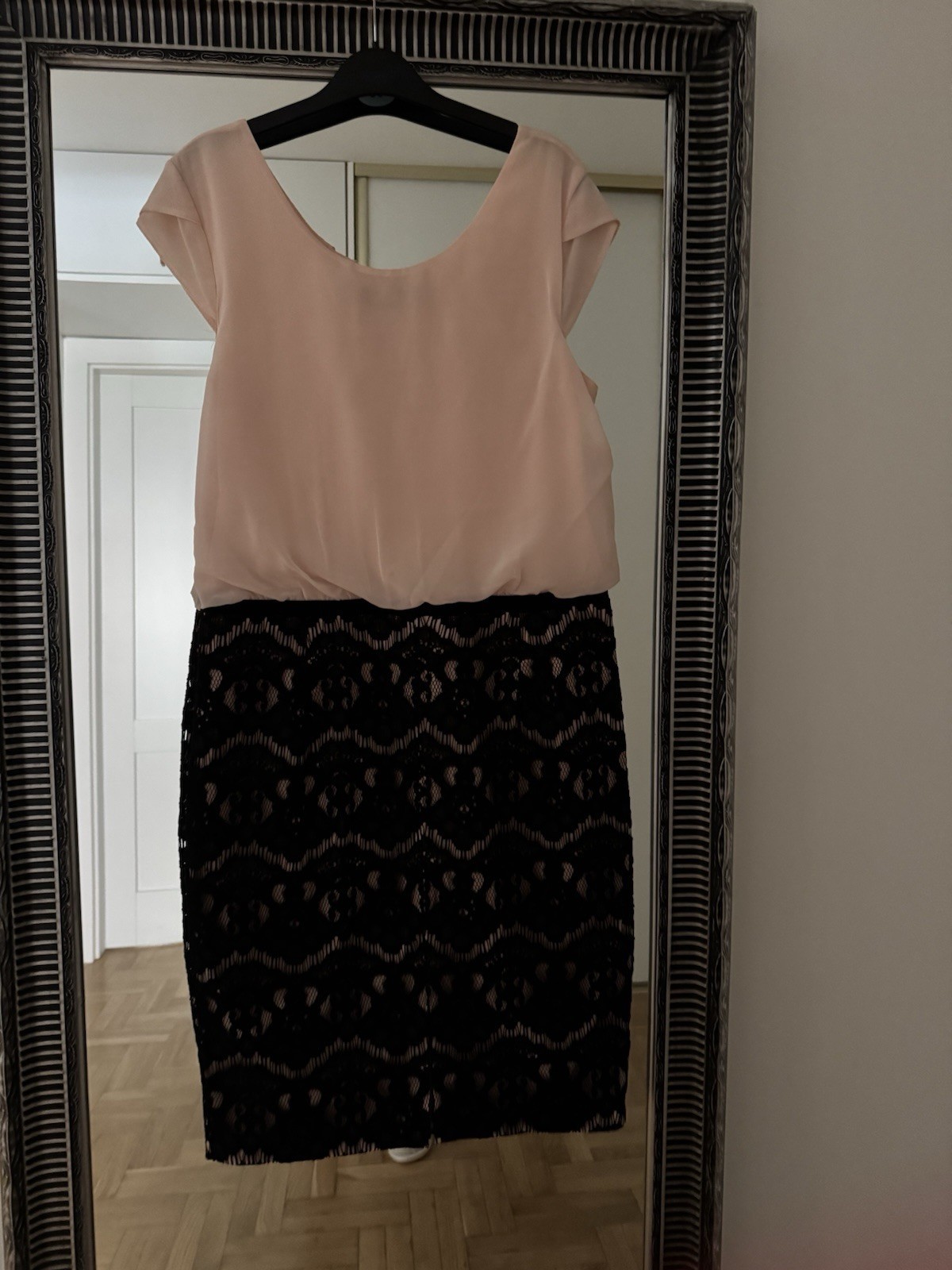 Women’s formal dress Cafalla 44 Poland with lace, powder pink and black