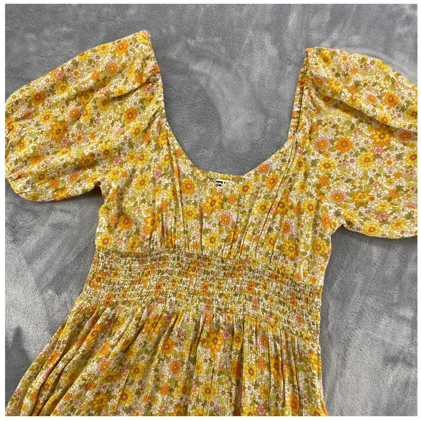 Billabong Yellow Floral Smocked Mini Dress Size Small Puff Sleeve Retro Boho