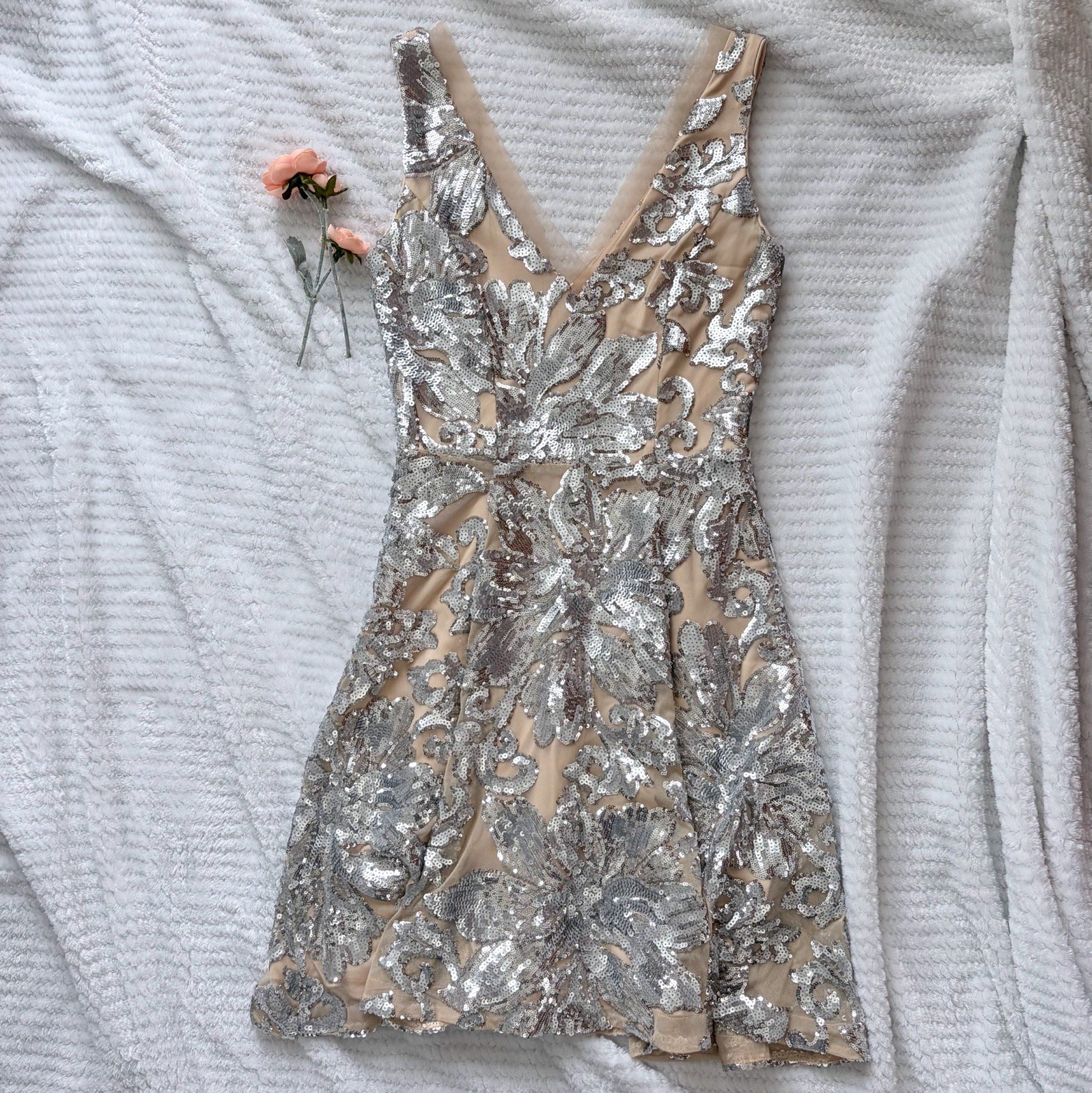 Belle Badgley Mischka Silver Metallic Embroidered Sequin Fit & Flare Dress -Sz 2