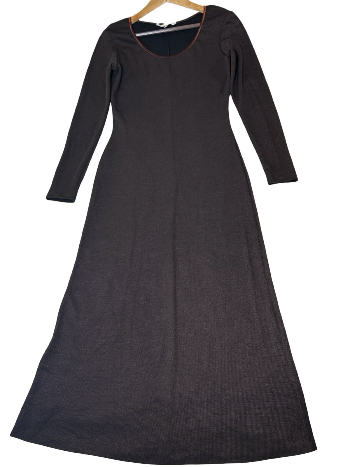 Long Sleeve Maxi Dress Sz Medium Burgundy Maroon Scoop Neck Flared Skirt Texture