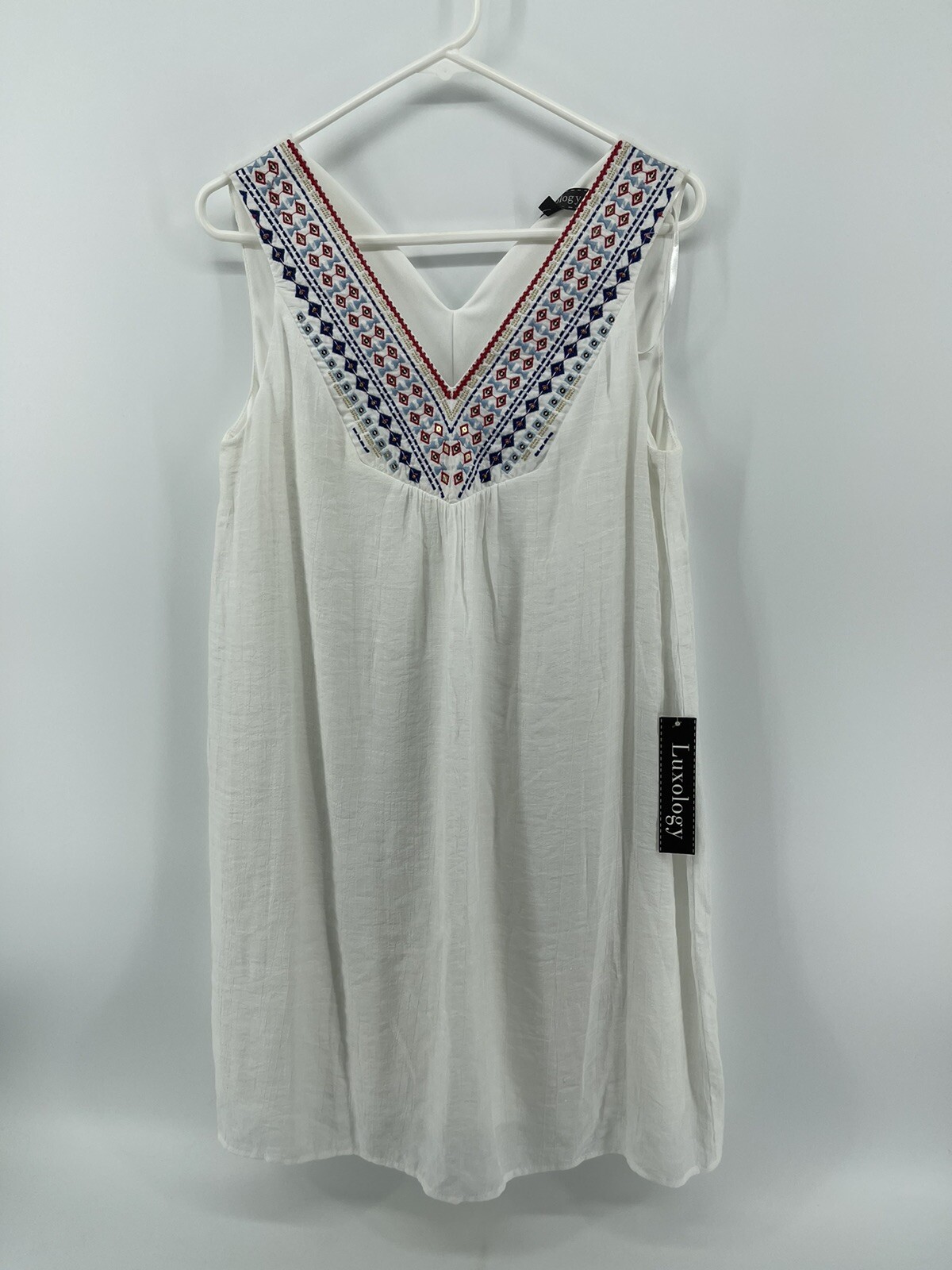 Luxology Sleeveless V Neck Boho Dress Womens Size Medium White Red Blue Gold