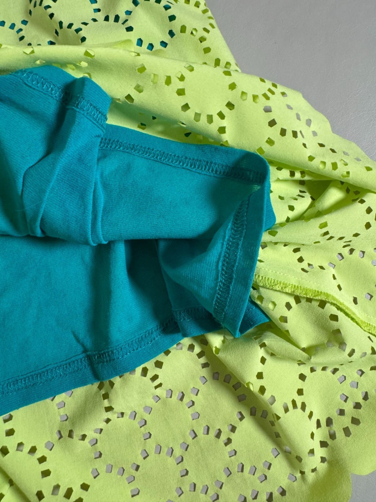 Tittle Nine Green Sleeveless Laser Cut Scalloped Hem Dress Size Small Lightweigh