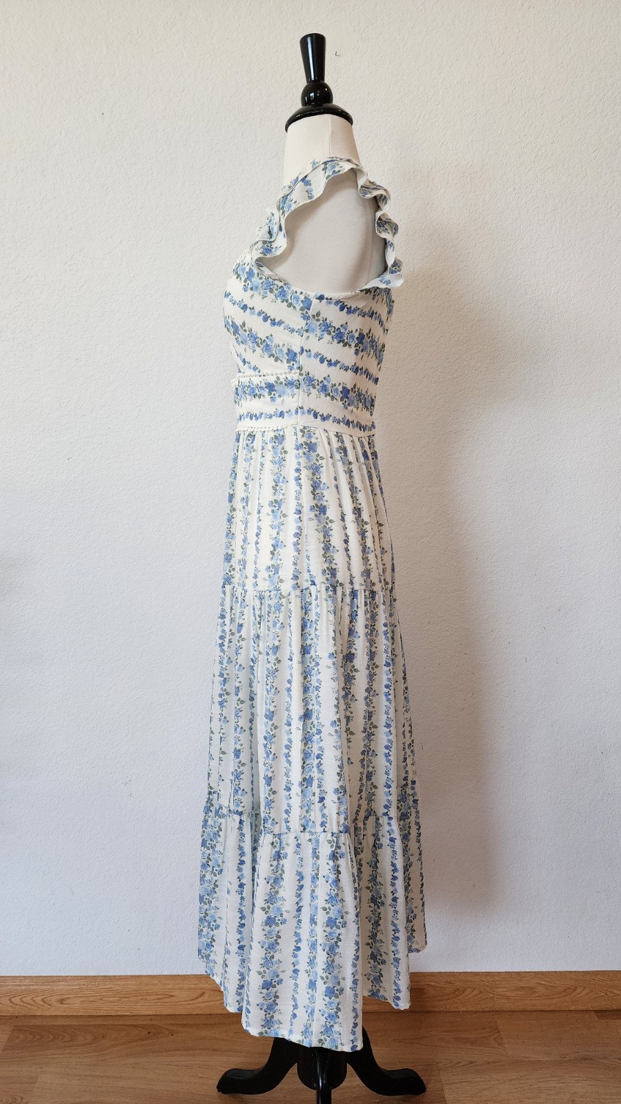 New Anthro Maxi Dress Size Small Blue Floral Coquette Wedding Brunch Crochet