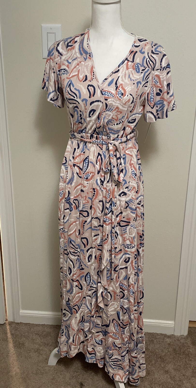 Flutter Short Sleeve Knit Maternity Dress -by Ingrid & Isabel™ Size Small