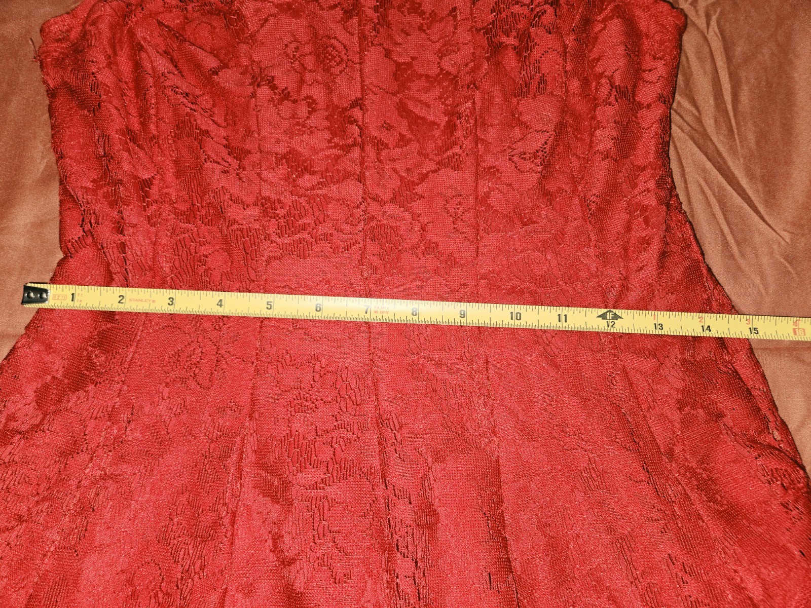 Roz&Ali Red Lace Sleeveless A-Line Floral Dance