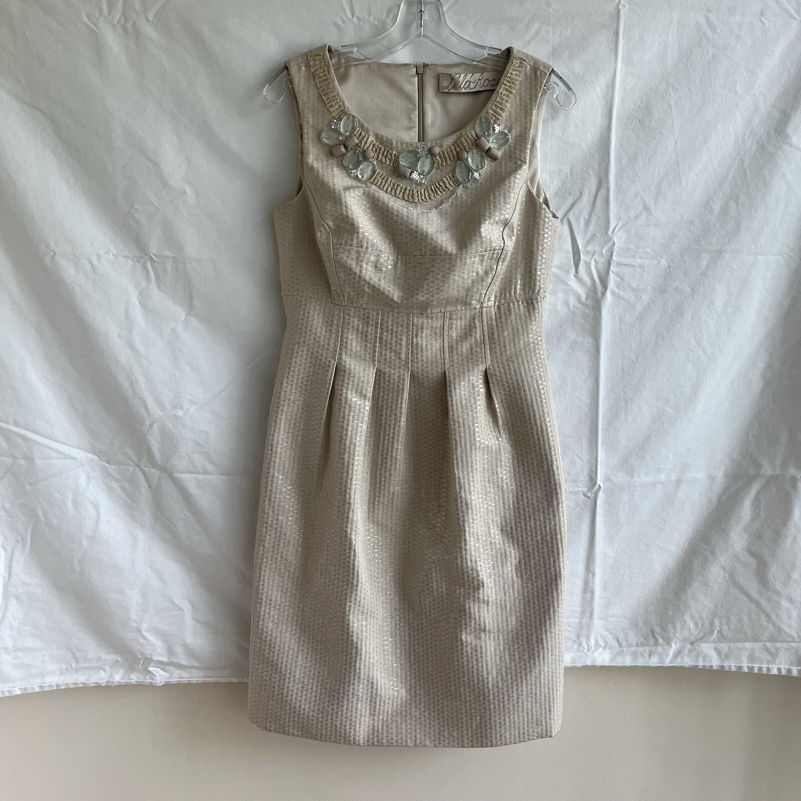 Lela Rose Cream shimmer textured fabric sheath dress, Crystals detail neck, sz 8