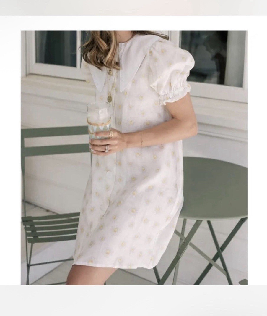 Sleeper Daisy Print White/Cream Button Down Collared Linen Dress size L.