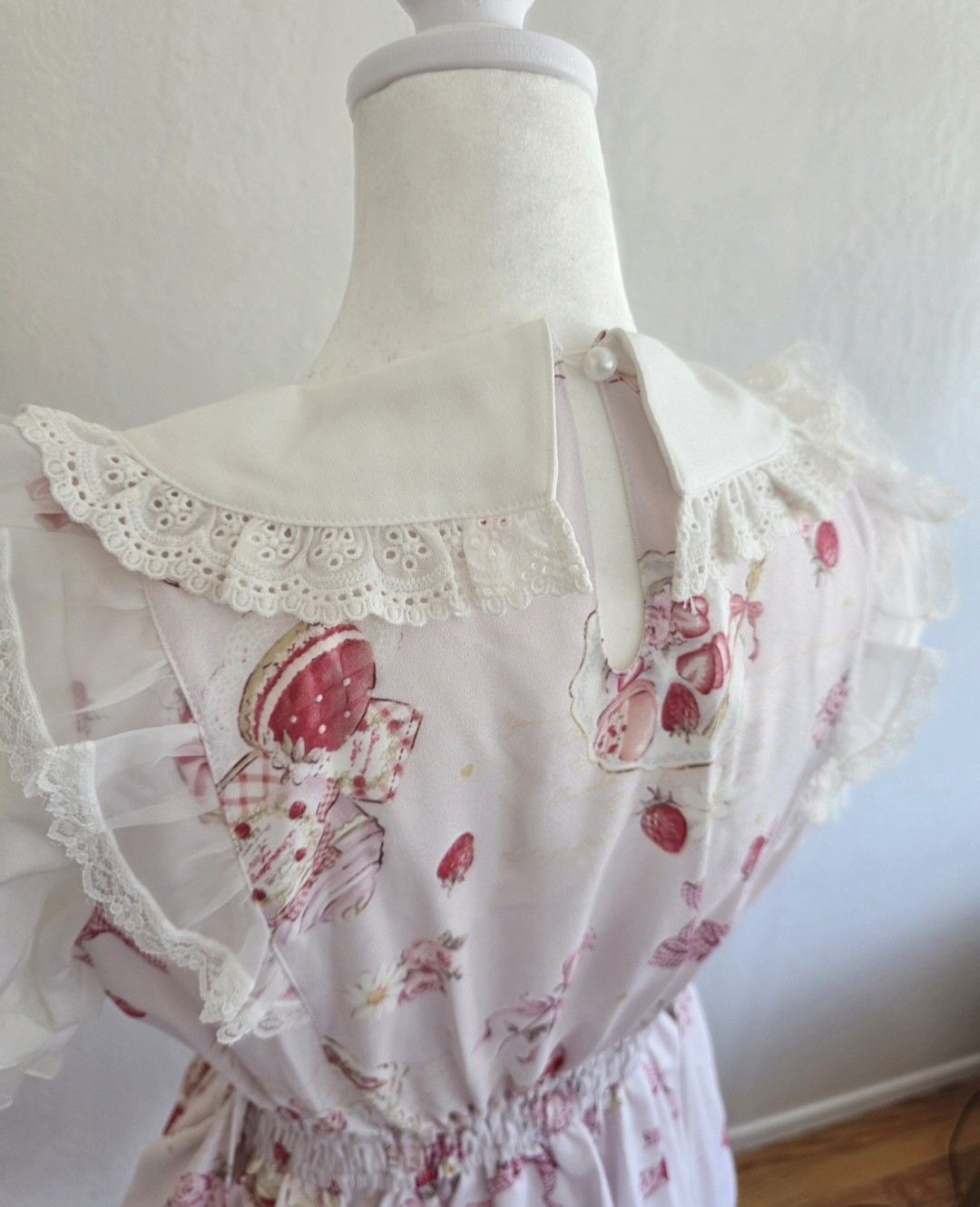 LIZ LISA Strawberry Tea Party Pink/White Patterned Women’s One-Piece Dress Japan