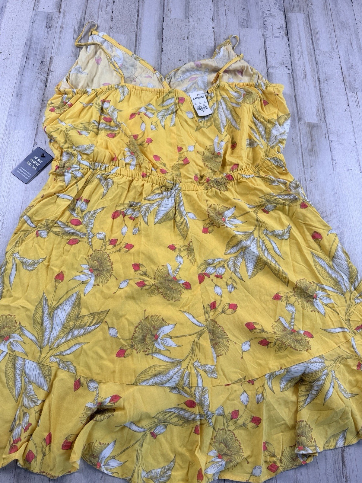 Express NWT Women’s XL Dress Yellow Sleeveless Trendy Stylish Knee Length New