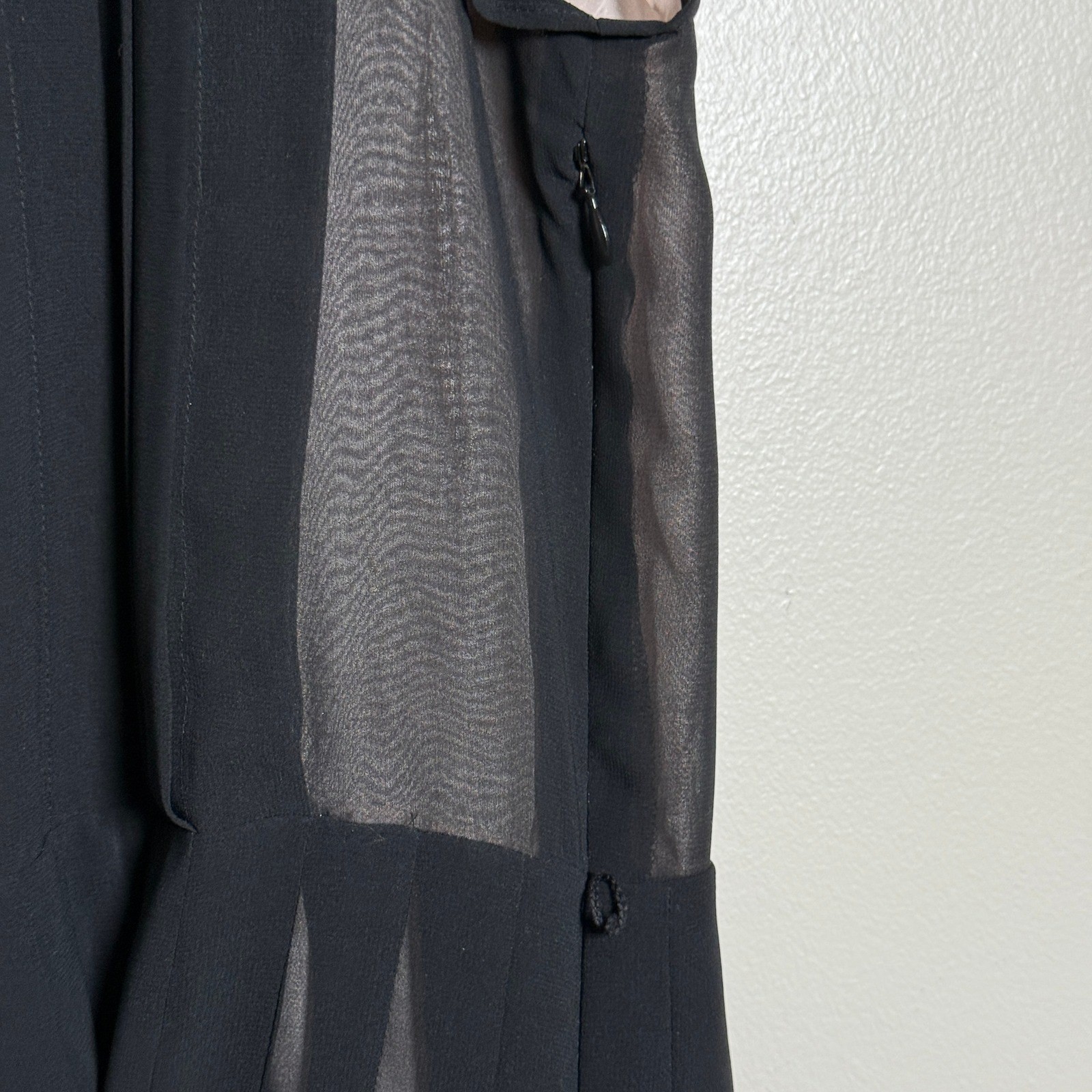 Talbots Womens Silk Sheath Dress 10P Black Pink Pleated Formal Modest Brunch