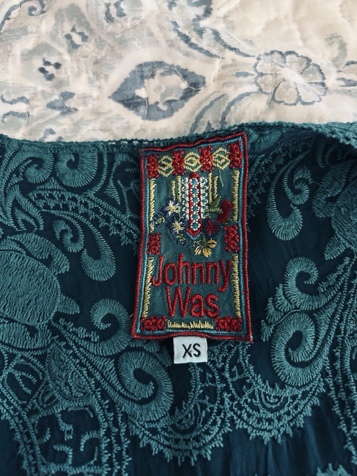 Johnny Was XS Teal Rayon Embroidered Paisley V-Neck Long Sleeve Shift Dress