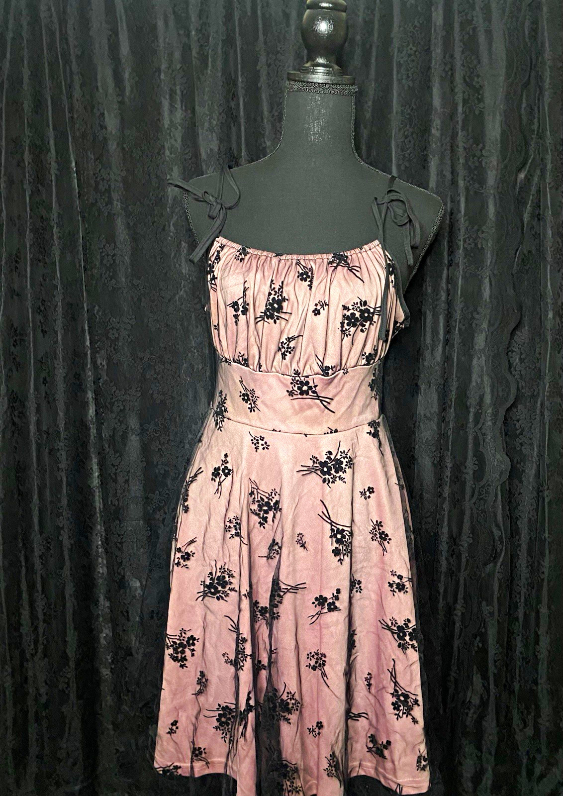 Women’s Medium Pink & Black Floral Embroidered Tulle Fit & Flare Dress