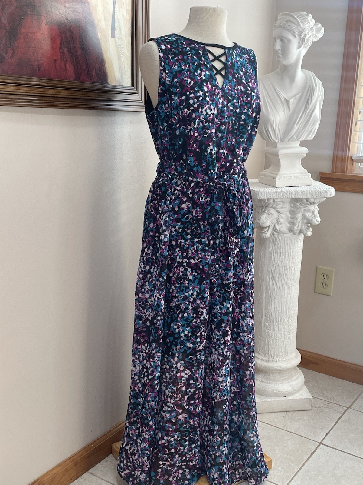 Lane Bryant Maxi Dress 14 Floral Lace Up Lined V-Sleeveless Criss-Cross