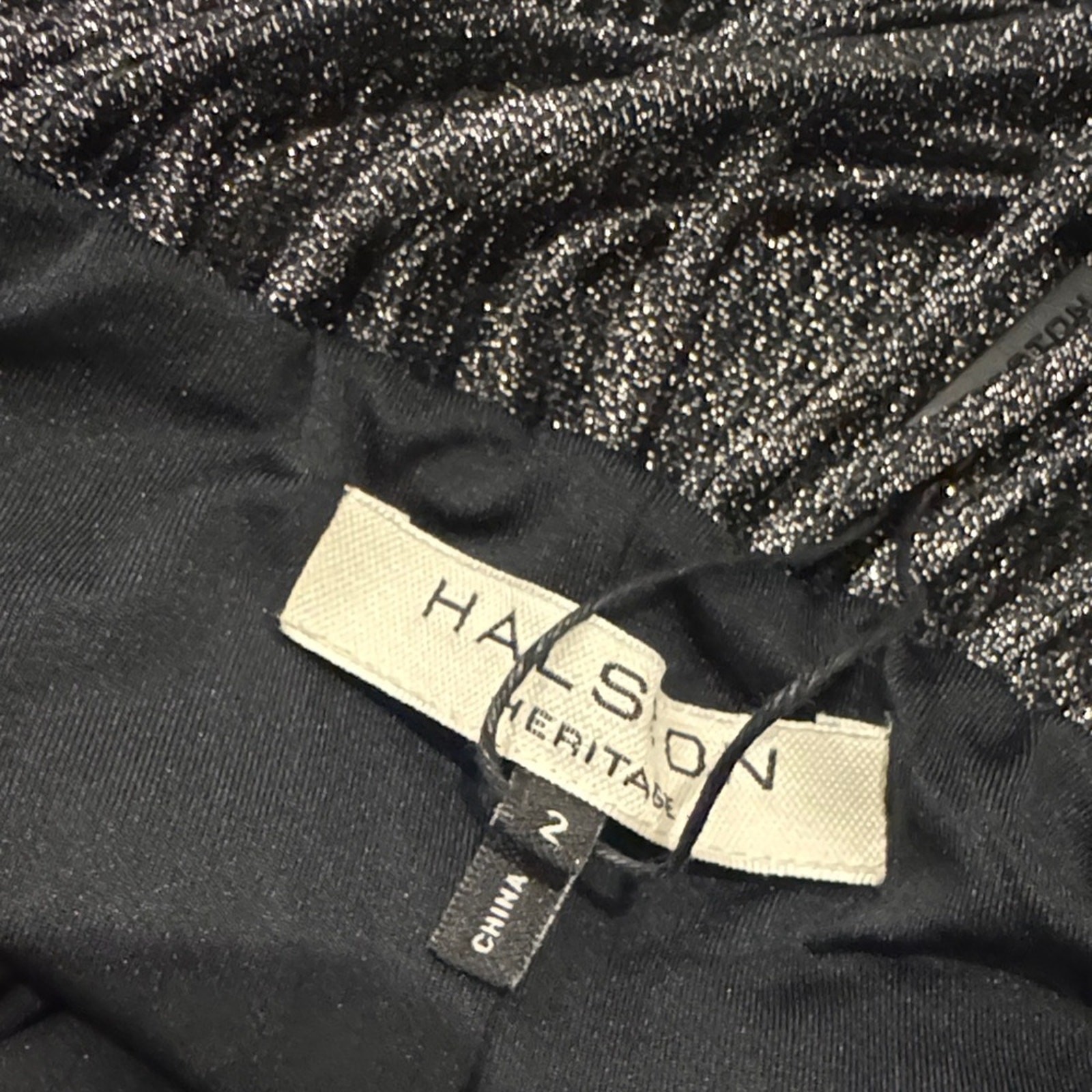 Halston Heritage Metallic Silver & Black Evening V-Neck lined Dress. size 2