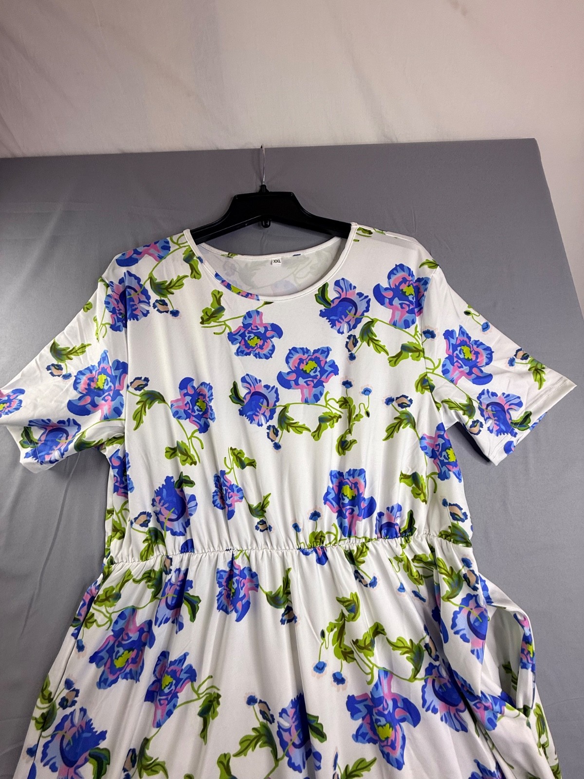 NWT Allover Floral Print Short Sleeve Maxi Dress White Blue Purple Size 2XL