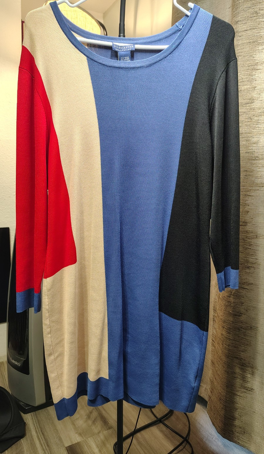 Doncaster Collection Women’s Plus 1W Colorblock Knit Sweater Dress 3/4 Sleeve