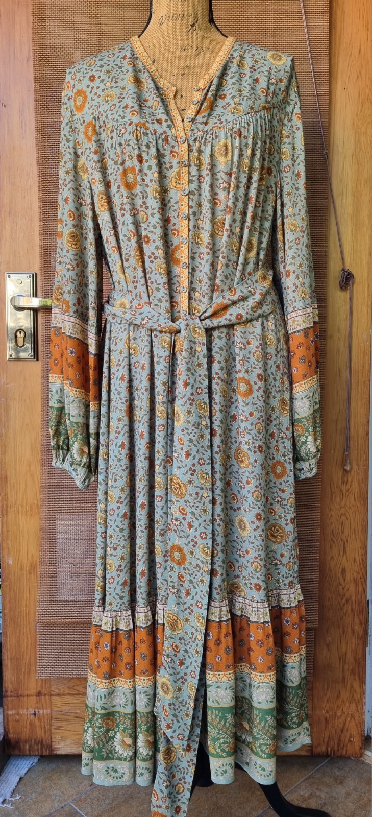 🦋Spell And The Gypsy L Lady Untamed Button Thru Gown With Tie EXC
