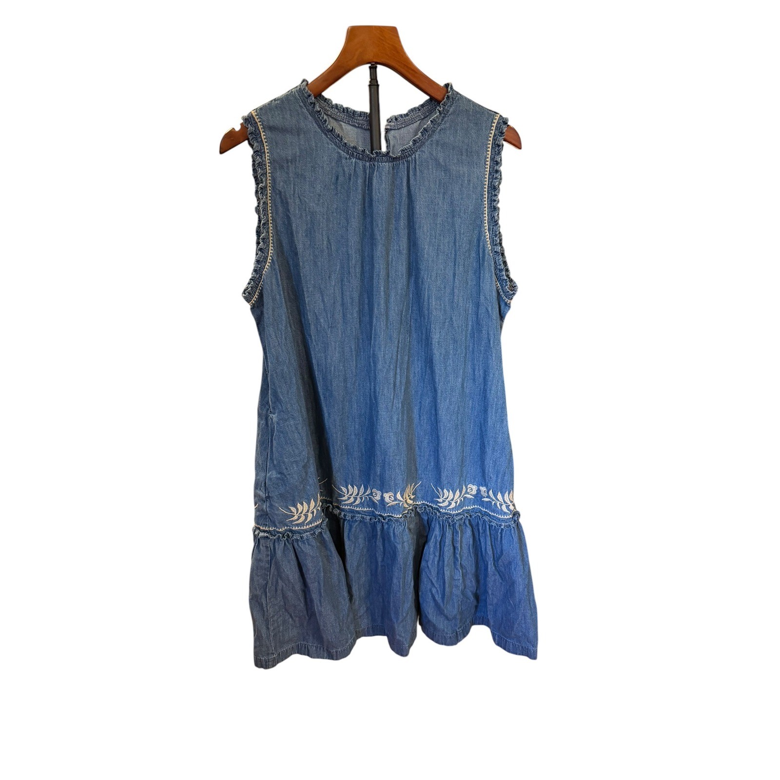 Denim Sleeveless Chambray Shift Dress Med-Wash Floral Embroidered Ruffle Hem L