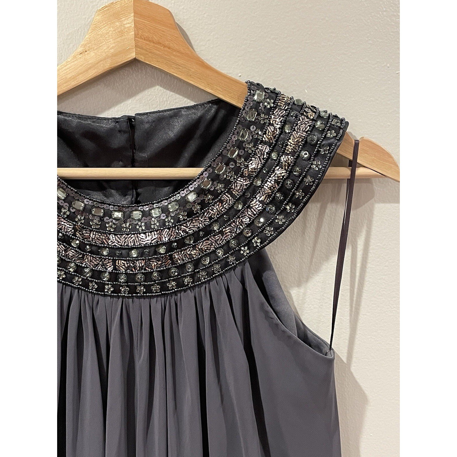 JS Boutique Chiffon Dress Womens Size 2 Gray Beaded Sequin Party Formal Prom