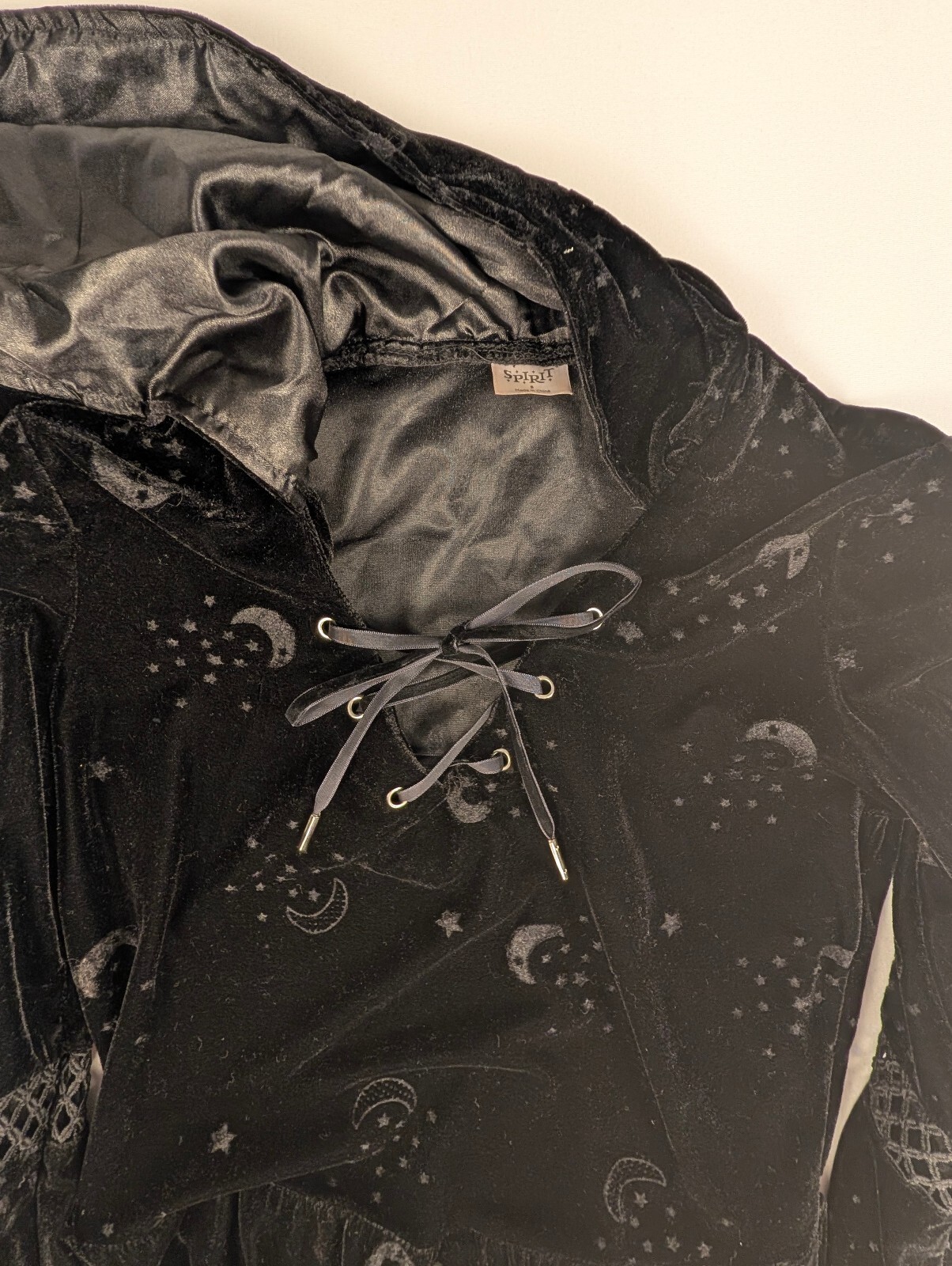 Spirit Halloween Celestial Coven Black Velvet Hooded Dress Moon & Stars M