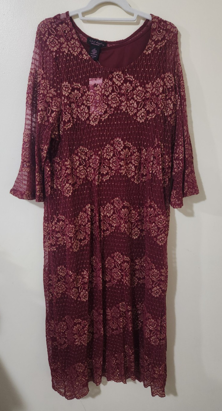 Isabel Hayley Timeless trends Dress Size 2X Nylon Polyester Bell Sleeve Red Gold