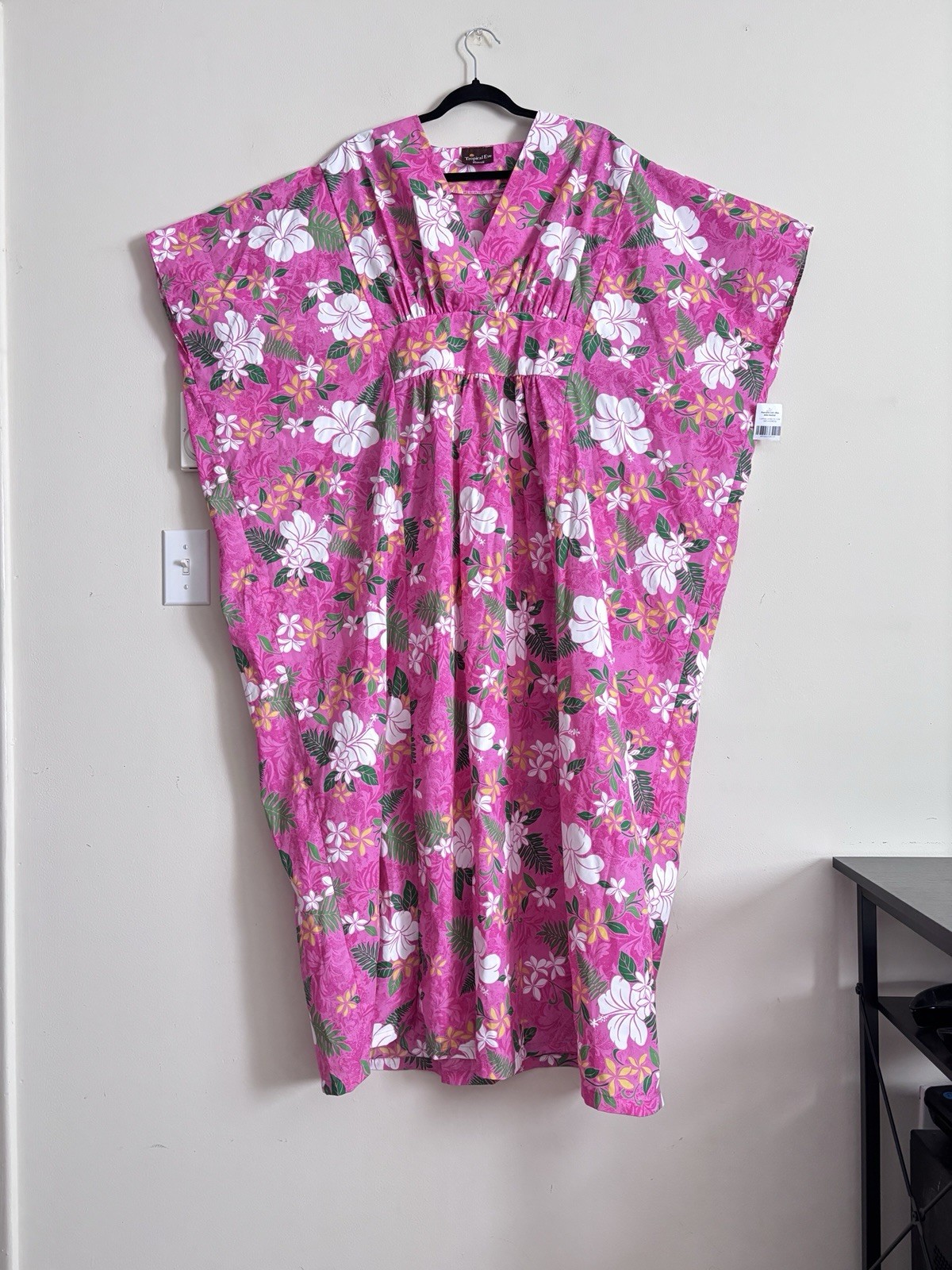 NWT Vintage Tropical Eve Hawaiia Muu Muu Kaftan Maxi Dress Pink Floral Tropical