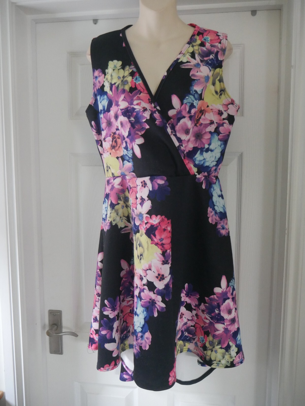 Floral Tea Dress Size L/XL UK 14 Miss Posh Wedding Guest Evening Party Stretch